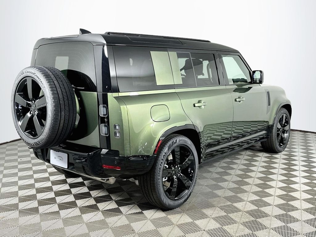New 2026 Woolstone Green LAND ROVER X-Dynamic SE image 5