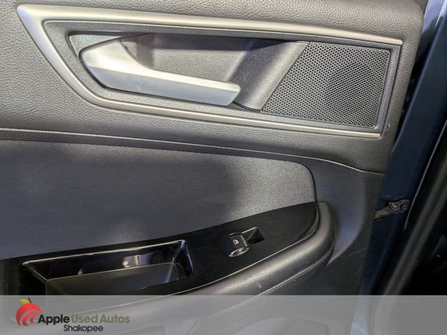 Used 2018 Blue Ford SEL image 29