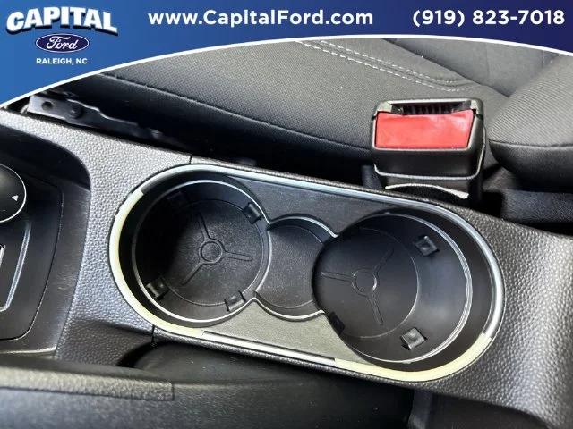 Used 2019 White Ford SE image 32
