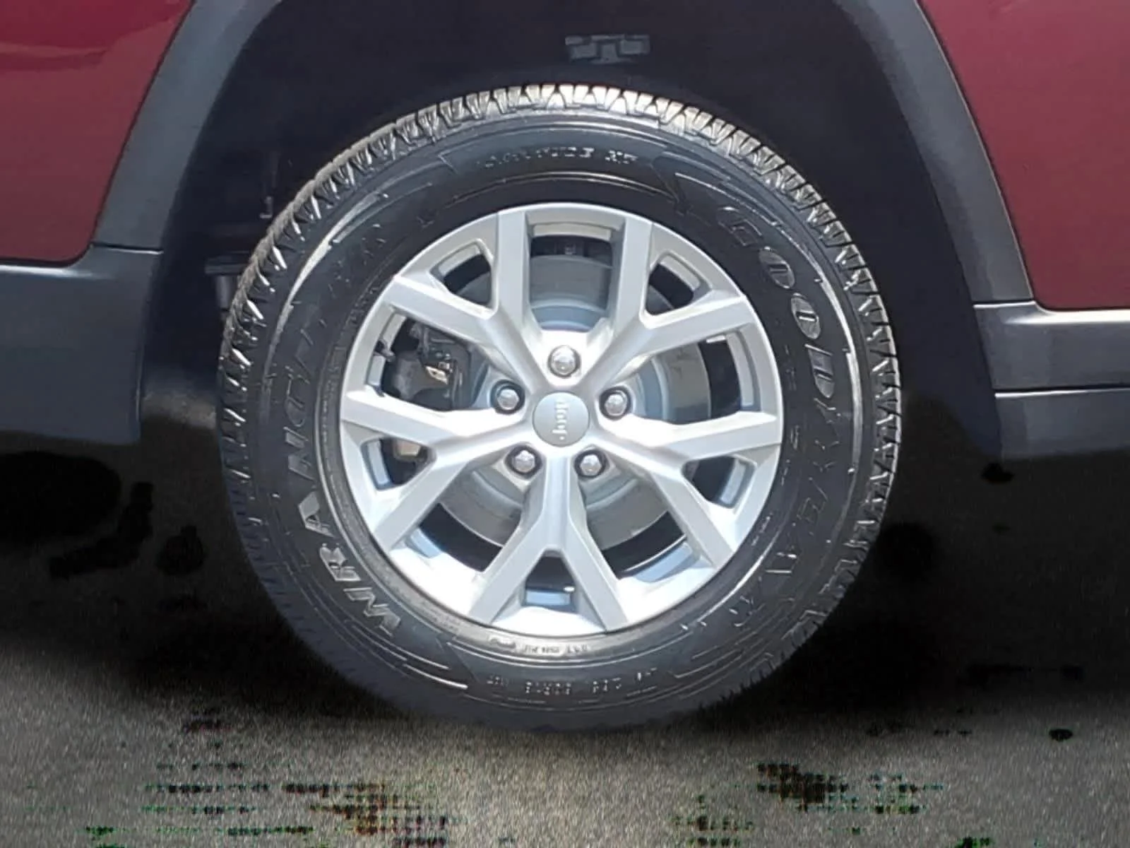 Used 2023 Velvet Red Pearlcoat Jeep Limited image 3