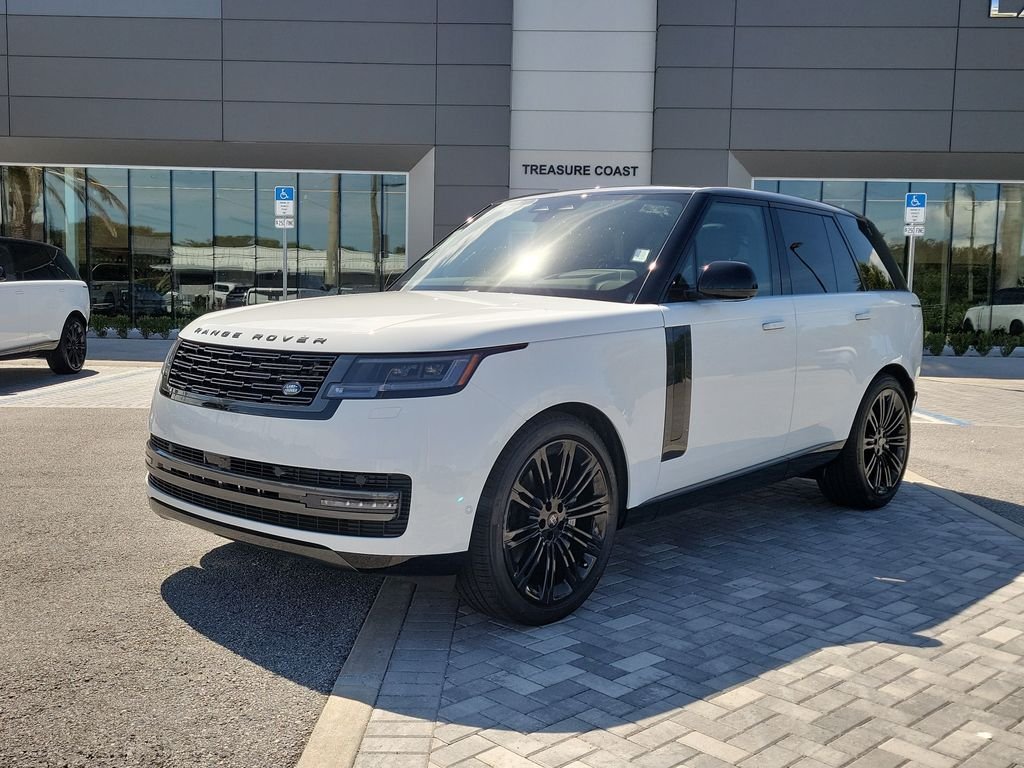 New 2027 Fuji White Land Rover SE image 1