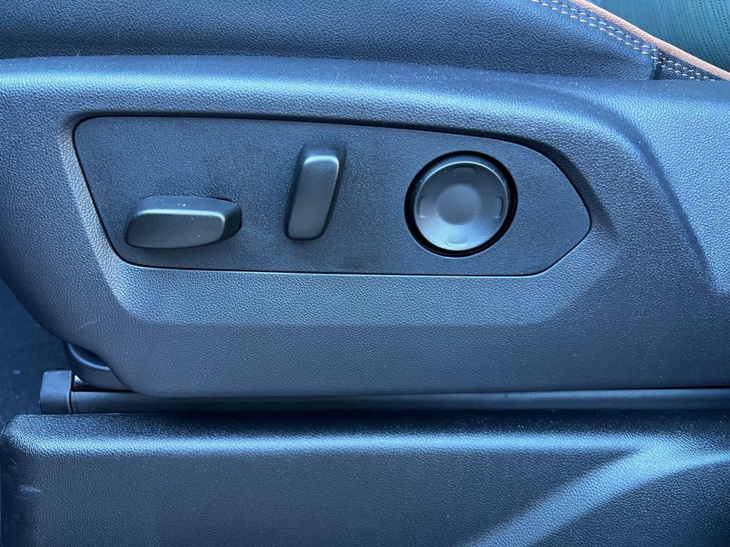 New 2026 Onyx Black GMC AT4 image 16