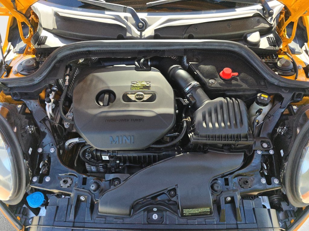 Used 2015 Orange MINI Base image 34
