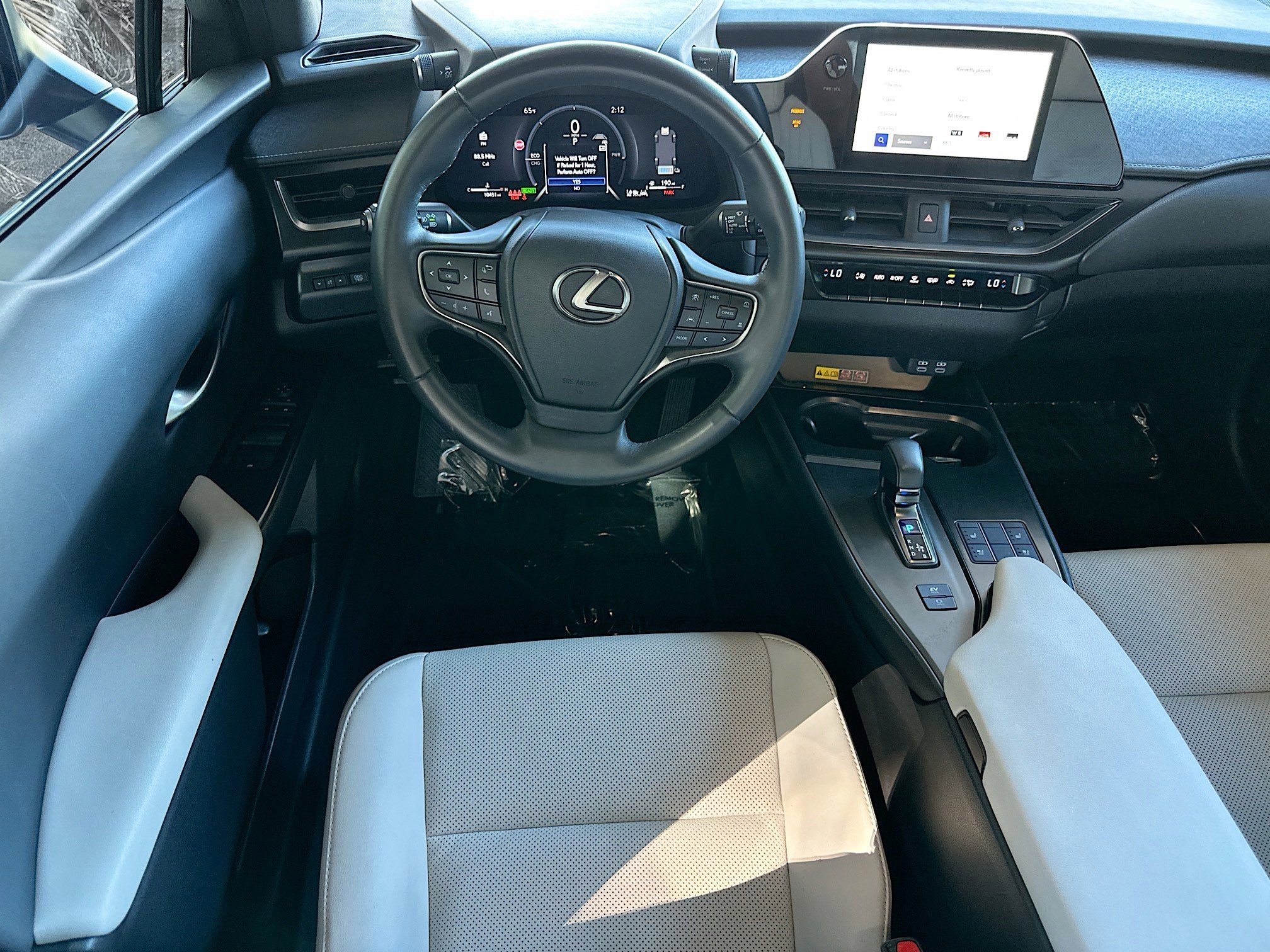 Used 2025 Obsidian Lexus UX 300h F SPORT Design image 22