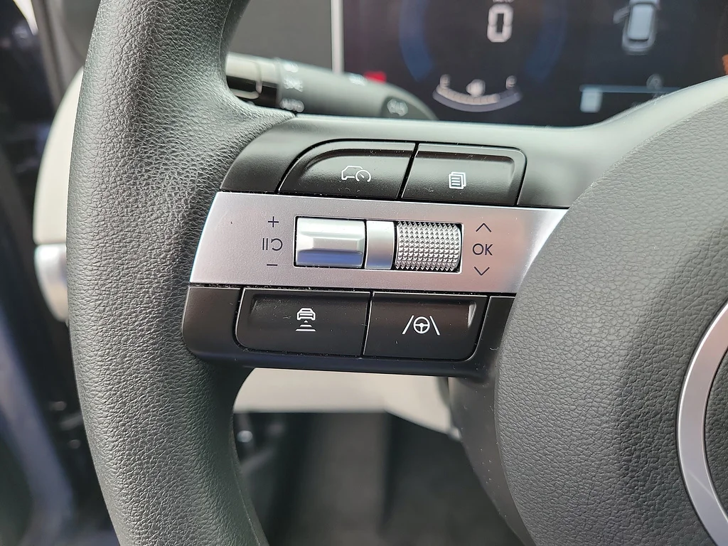 Used 2026 Atlantis Blue Hyundai SEL image 23