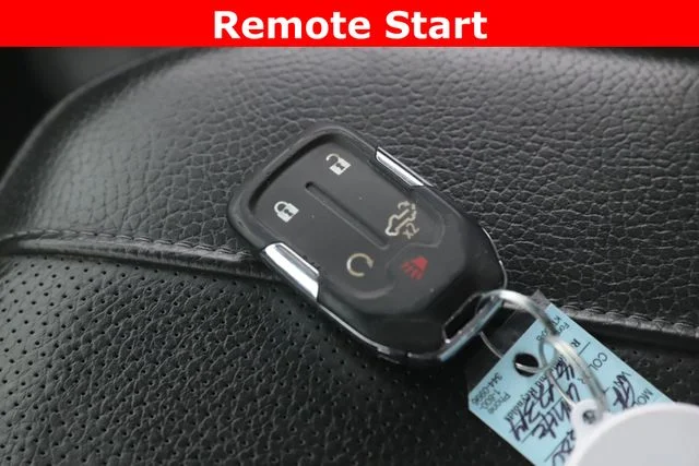 Used 2023 White GMC Denali image 3