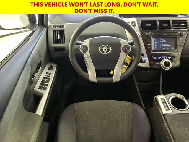 Used 2014 Silver Toyota Three image 13
