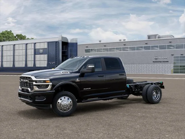 2026 RAM 4500 Big Horn 4X4 Crew Cab DRW 173" WB's photo