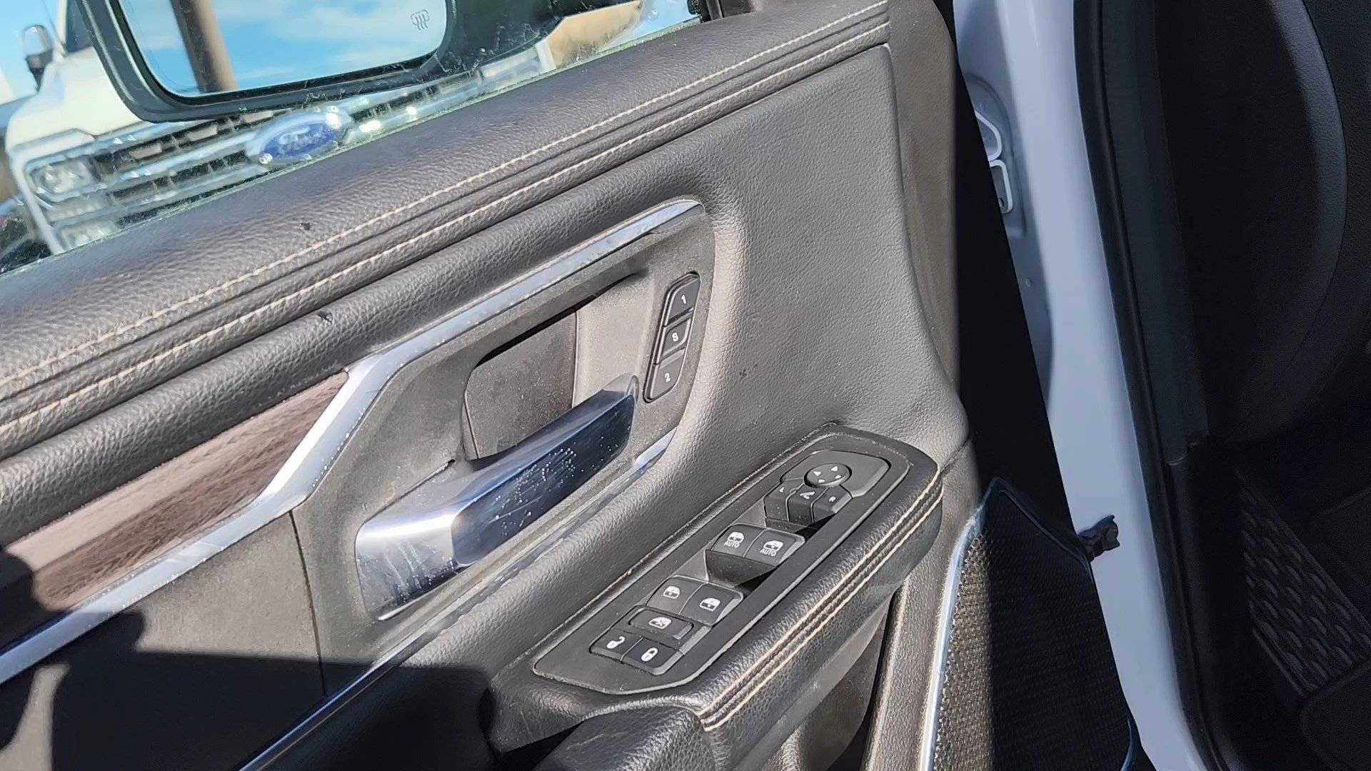 Used 2025 Bright White Clearcoat Ram Laramie image 7