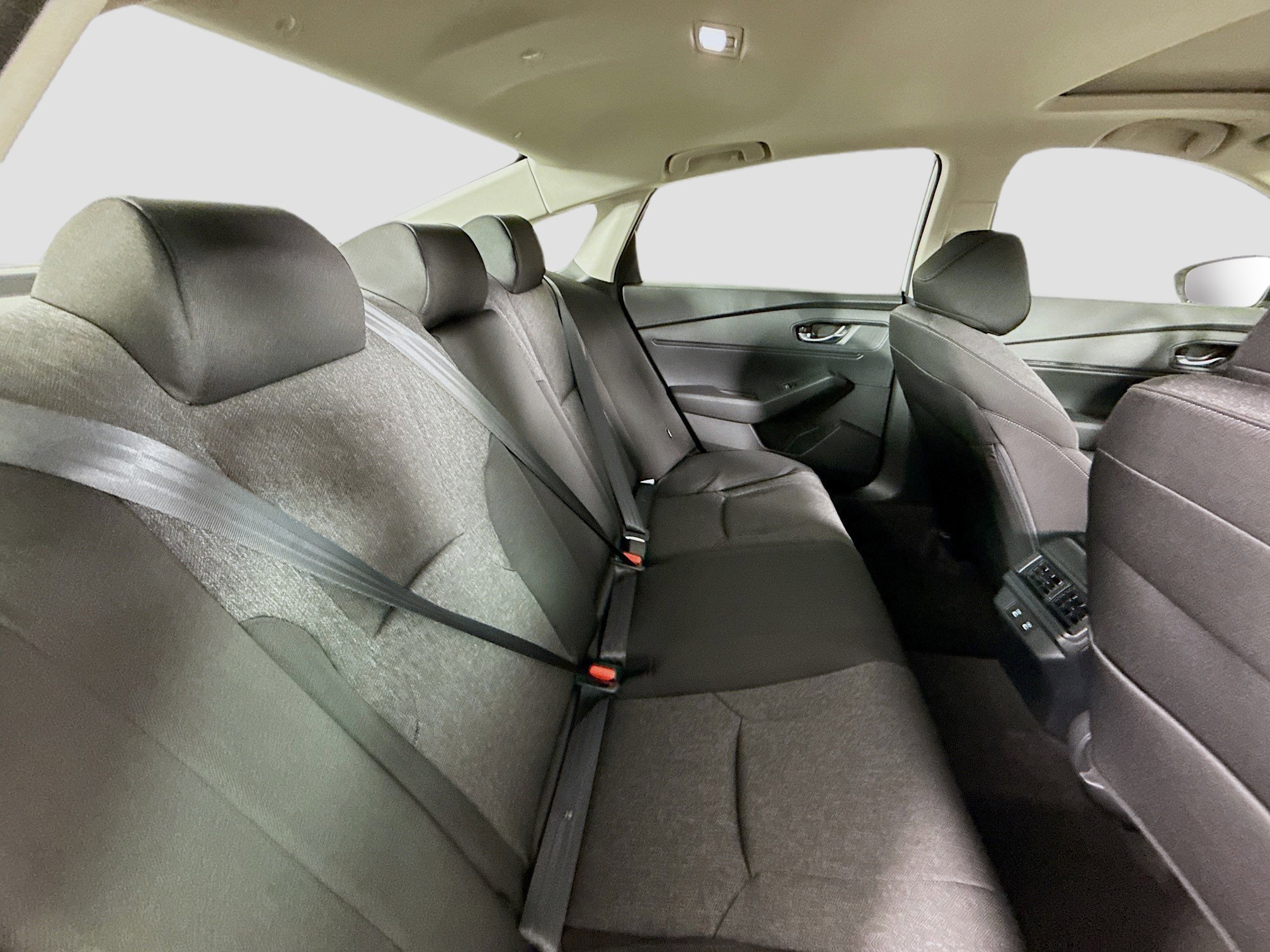 2025 Honda Accord SE - Photo 25