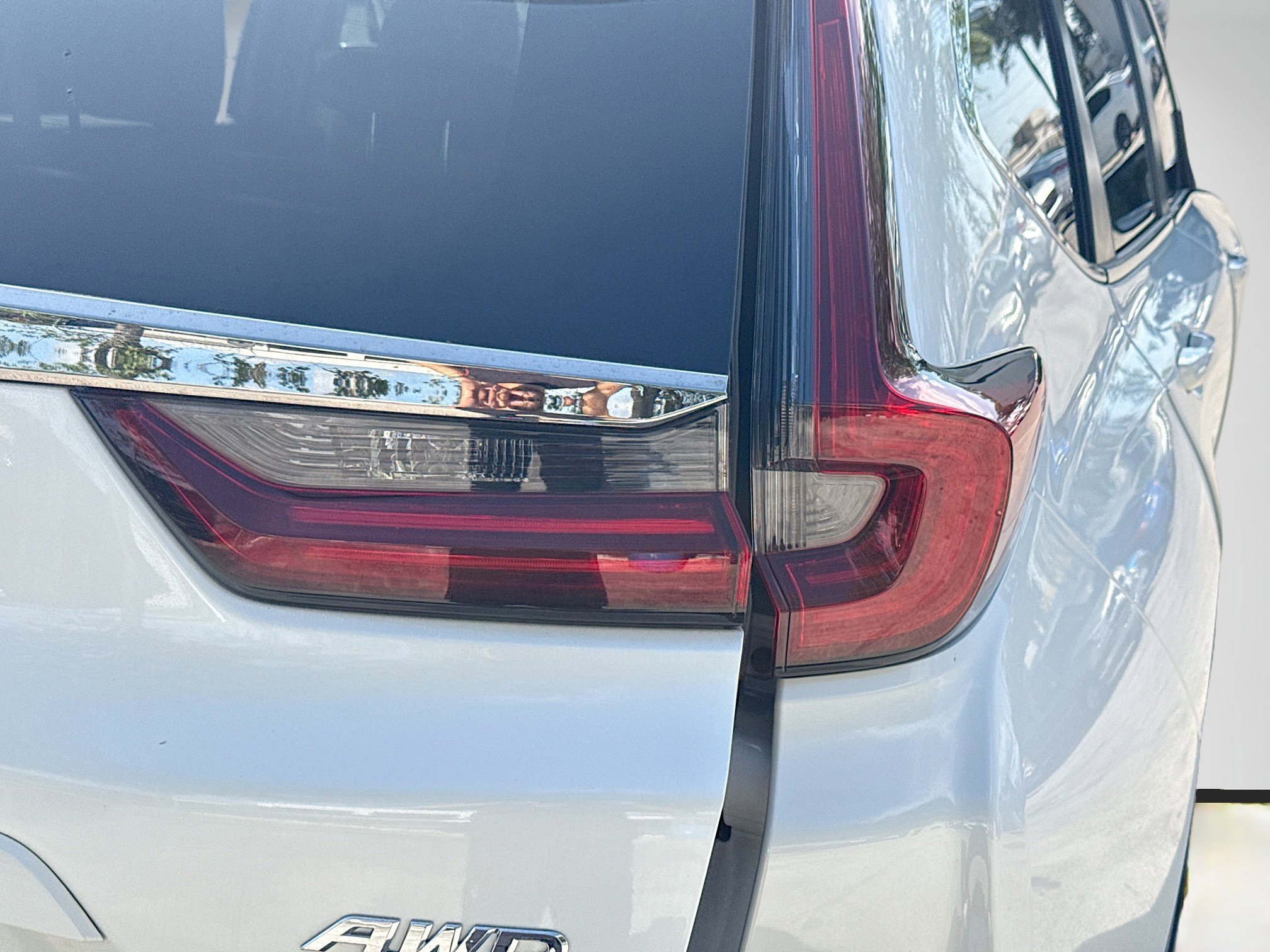 Certified Used 2022 Platinum White Pearl Honda Touring image 29