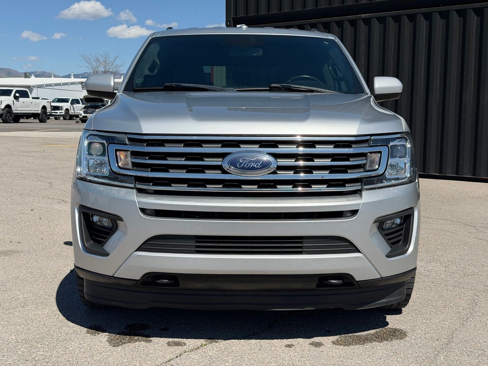 View vehicle photo 2