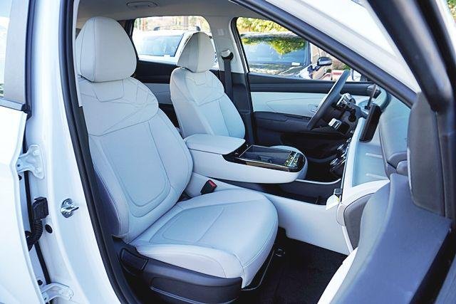 New 2026 White Hyundai Blue image 16