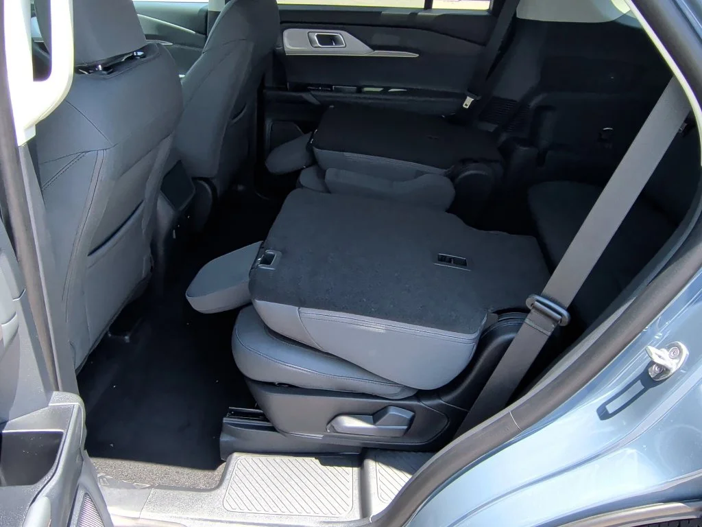 Used 2026 Vapor Blue Metallic Ford Active image 36