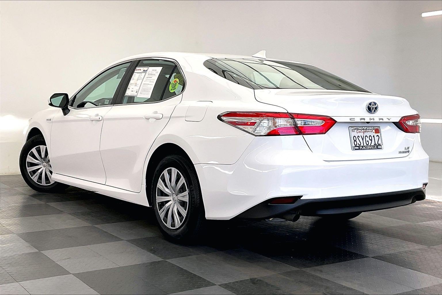 Used 2020 Super White Toyota LE image 10