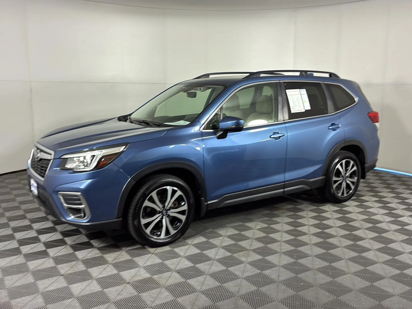 Used 2019 Horizon Blue Pearl Subaru Limited image 1