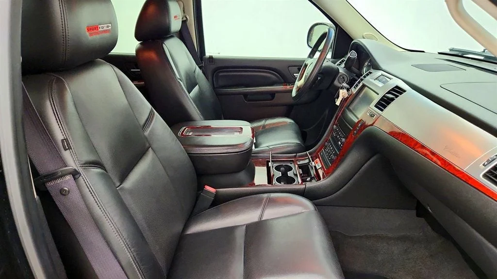 Used 2012 Black Raven Cadillac AWD 4dr Luxury Sport Edition Supercharged image 24