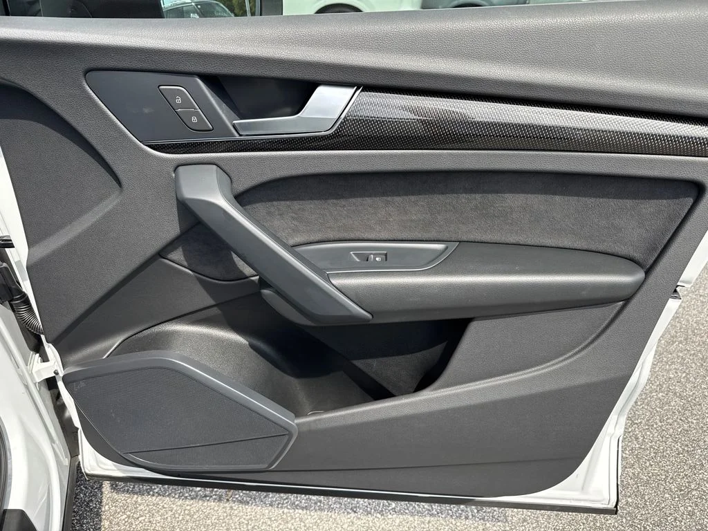 Used 2022  Audi Premium image 13