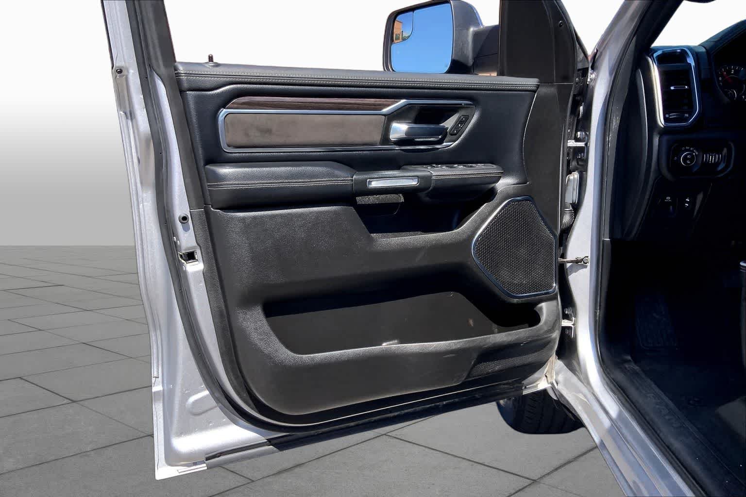 Used 2025 Billet Silver Metallic Clearcoat Ram Laramie image 21