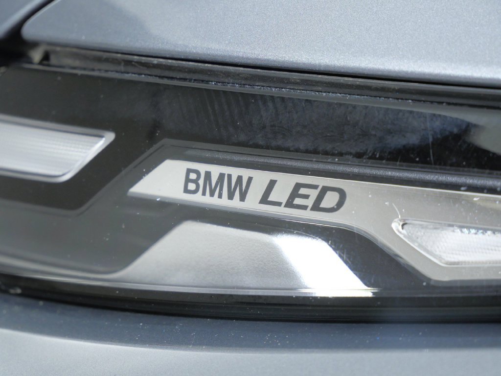 Certified Used 2025 Skyscraper Grey Metallic BMW xDrive40i image 5