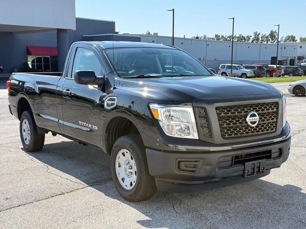 Used 2018 Black Nissan S image 11