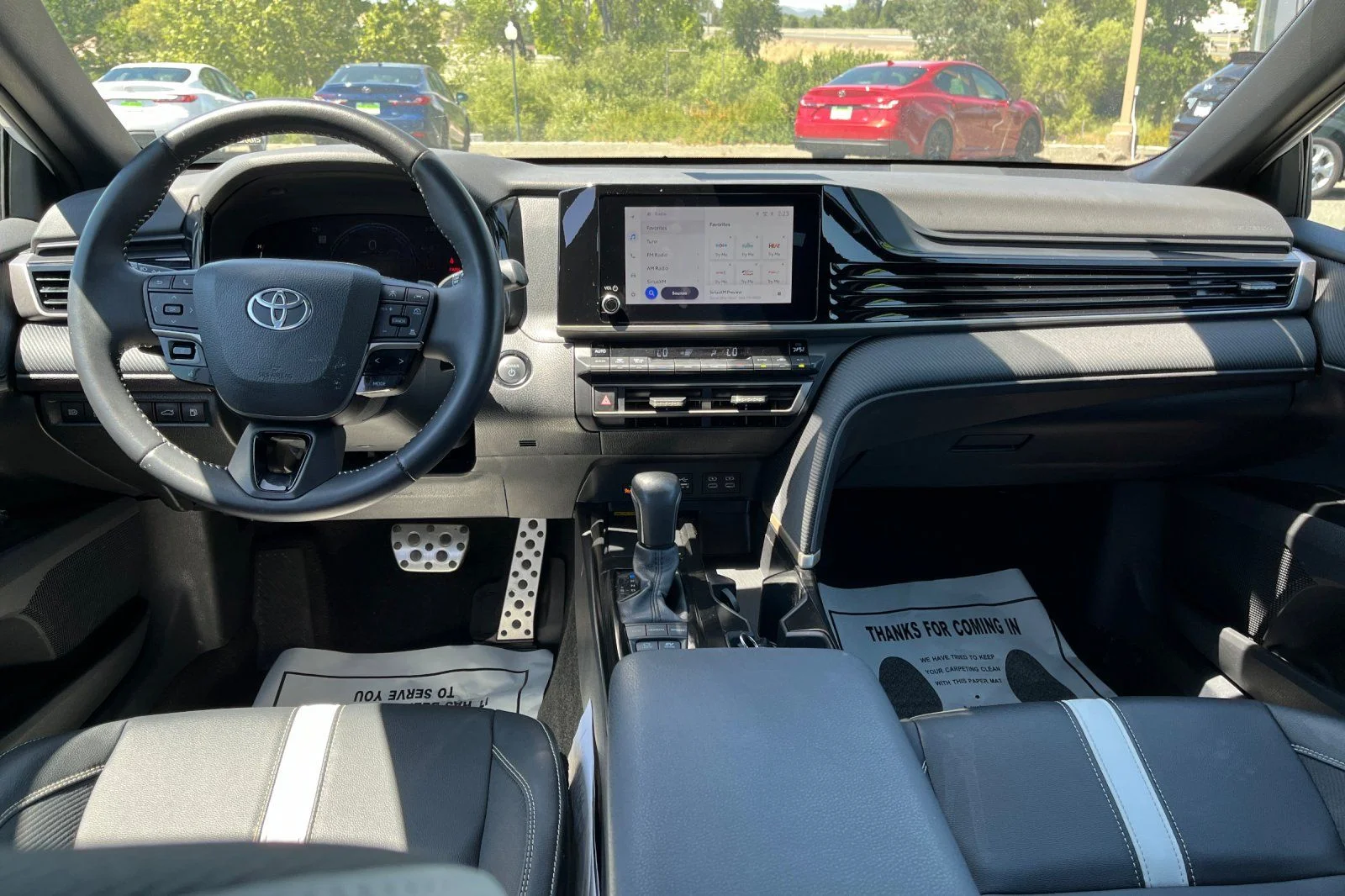 2025 Toyota Camry LE - Photo 19