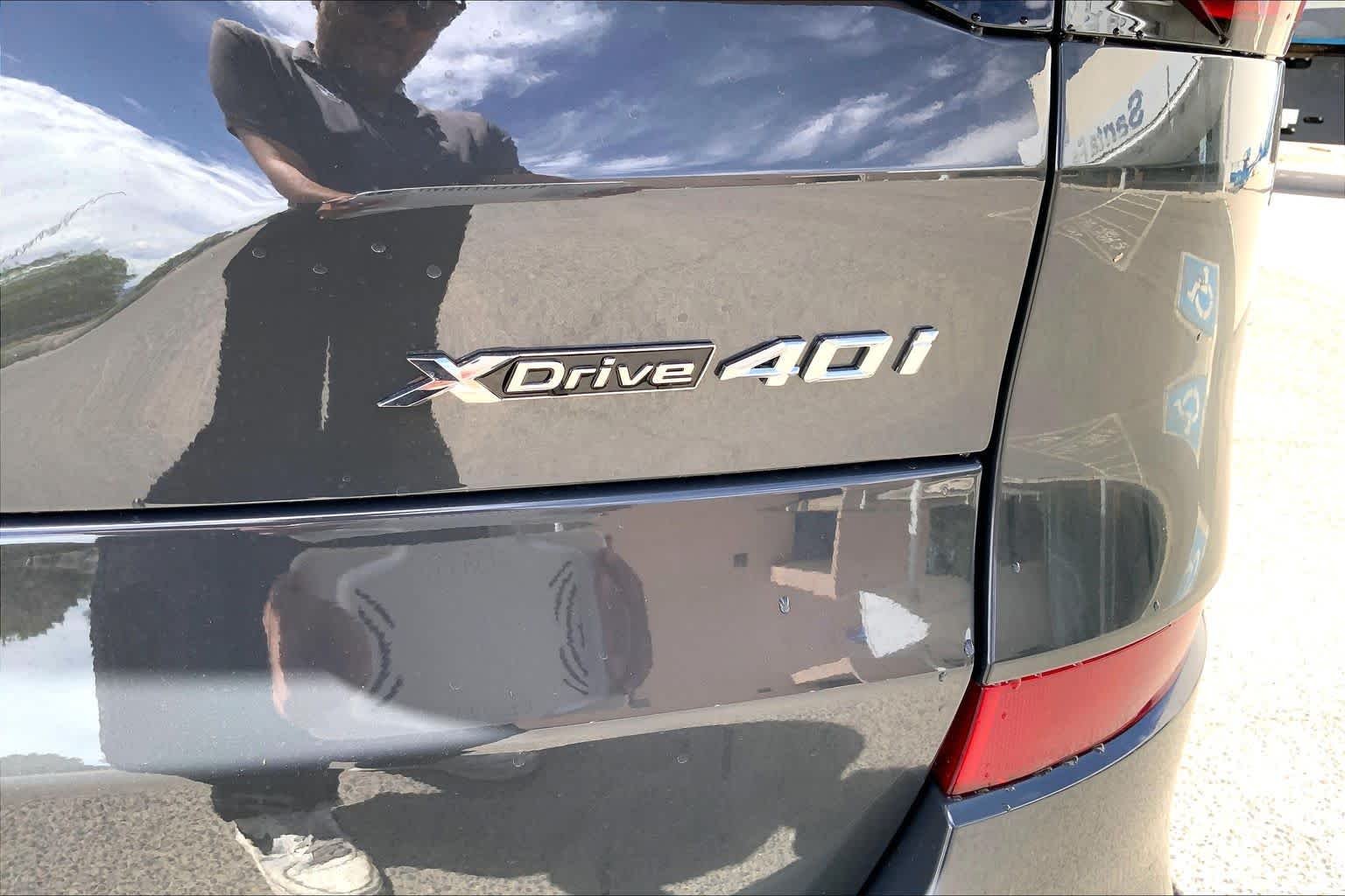 New 2026 Dravit Grey Metallic BMW xDrive40i image 15