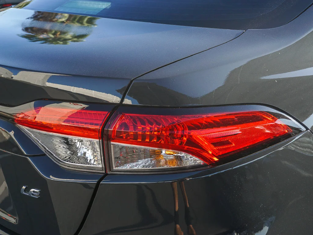Certified Used 2025  Toyota LE image 7