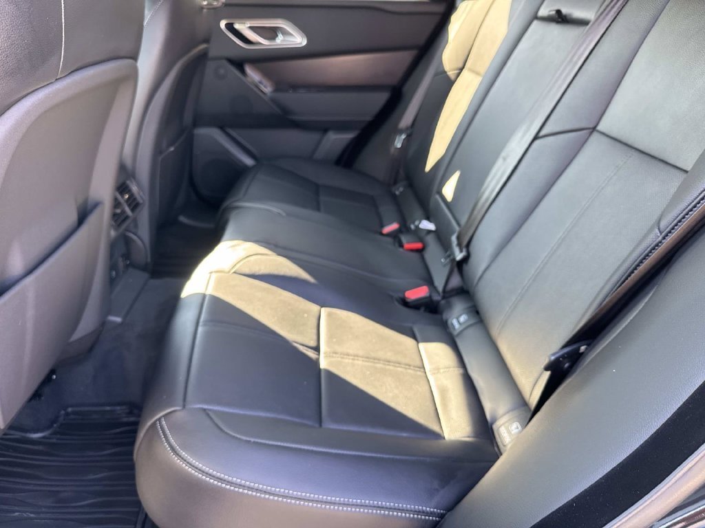 New 2026 Santorini Black LAND ROVER  image 8