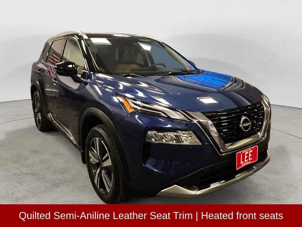 Used 2023 Caspian Blue Metallic Nissan Platinum image 8
