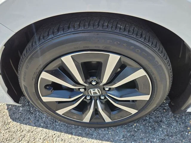 Used 2024 White Honda EX image 25