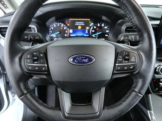 Used 2020 White Ford XLT image 24