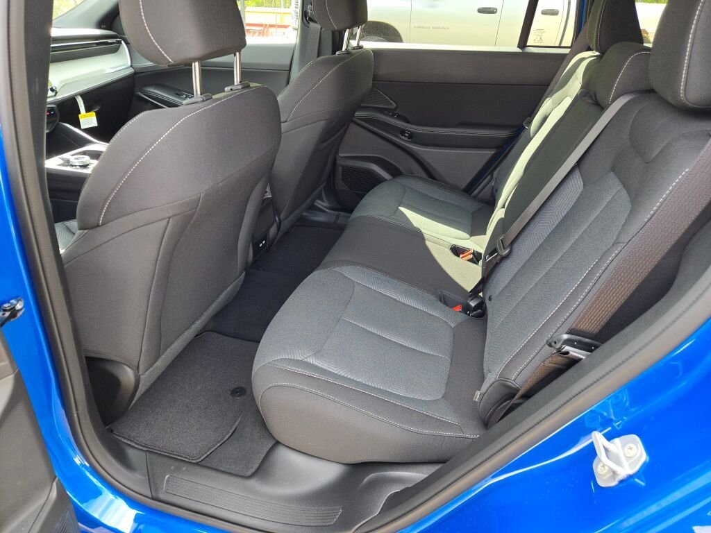 New 2026 Hydro Blue Pearl-Coat Exterior Paint Jeep Laredo image 16