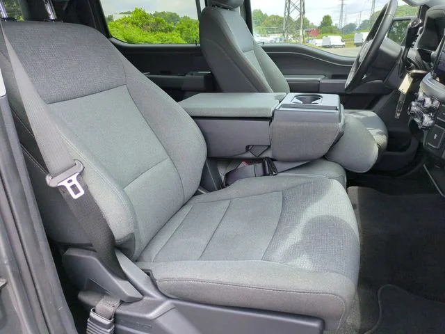 Used 2025 Gray Ford XLT image 31