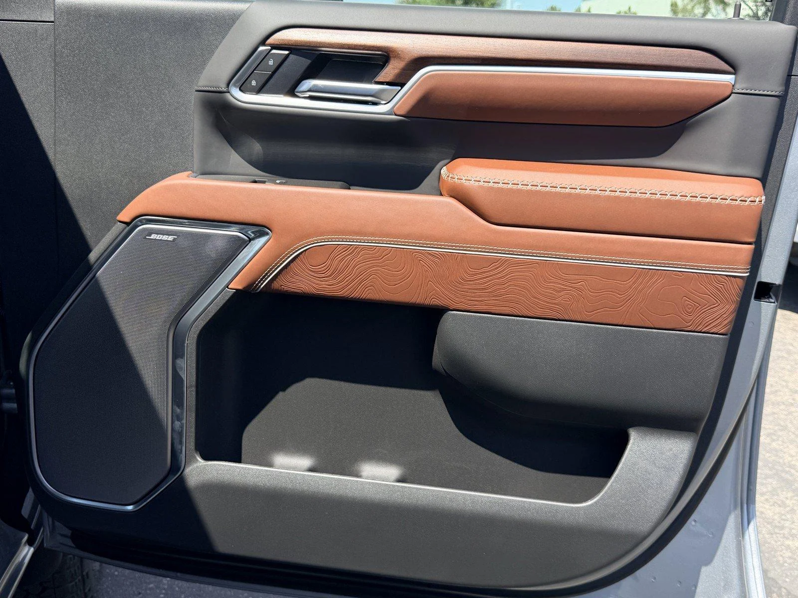 New 2026 Sterling Metallic GMC Denali Ultimate image 9