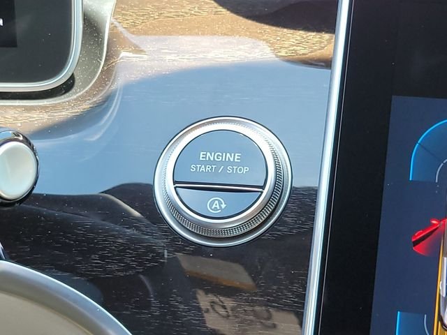 New 2026 White Mercedes-Benz C 300 image 22