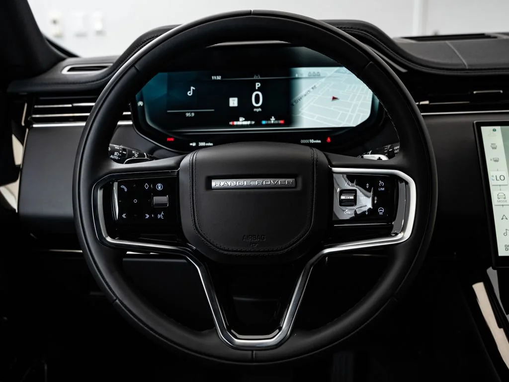 New 2026 Santorini Black Land Rover SE image 40