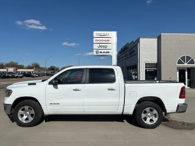 2019 RAM 1500 Big Horn/Lone Star 4x4 Crew Cab 5'7's photo