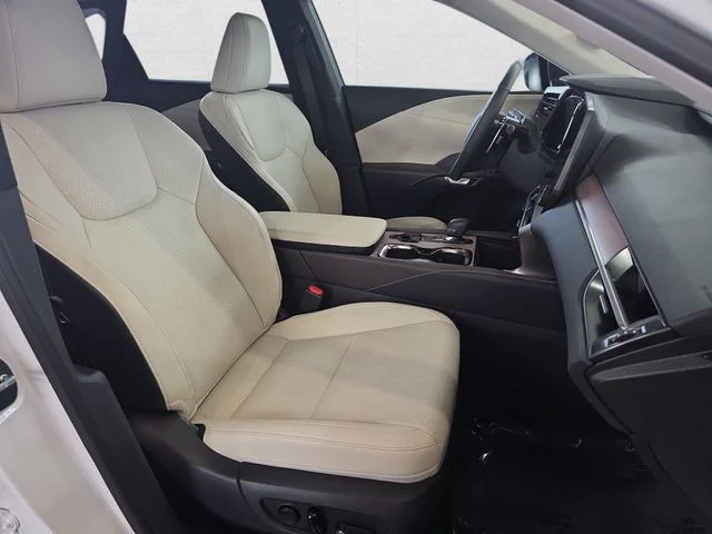New 2026 Eminent White Pearl Lexus PREMIUM PLUS image 10