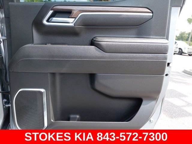 Used 2026 Gray Chevrolet RST image 28