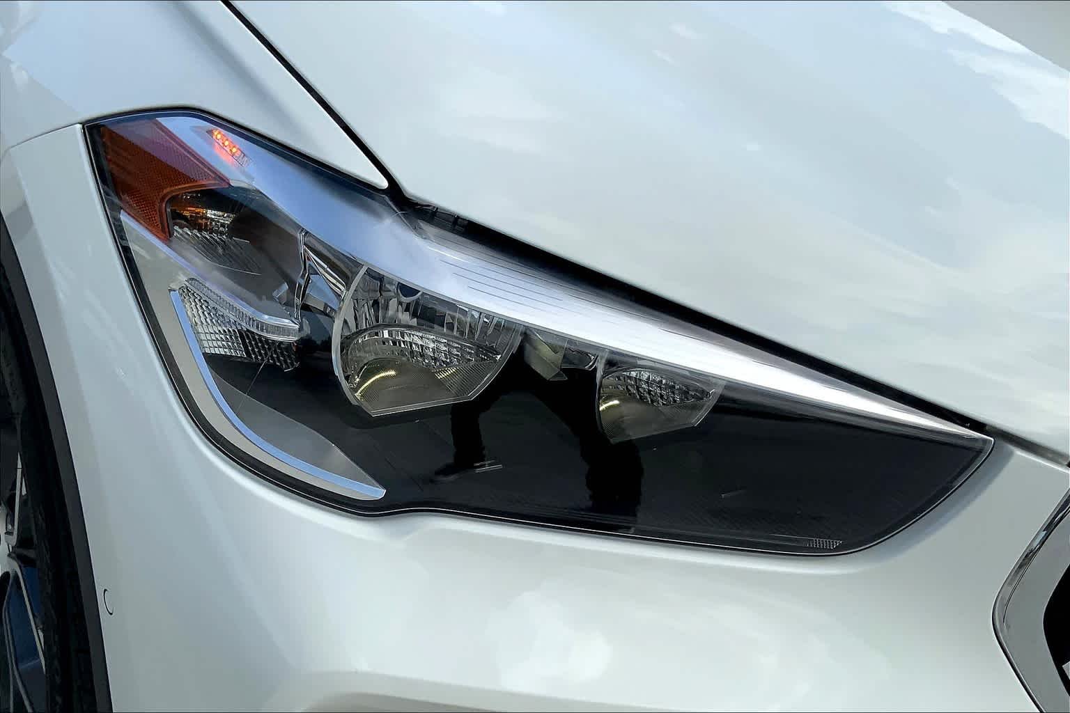 Used 2021 Alpine White BMW xDrive28i image 27