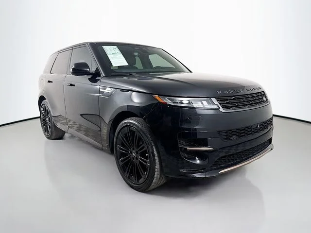 Used 2024 Black Land Rover Dynamic SE image 3