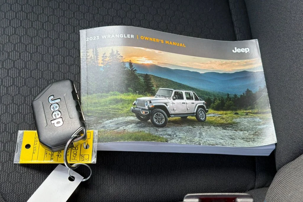 Used 2023 Silver Jeep Rubicon 4xe image 10
