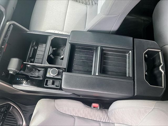 Used 2022 White Toyota SR5 image 15