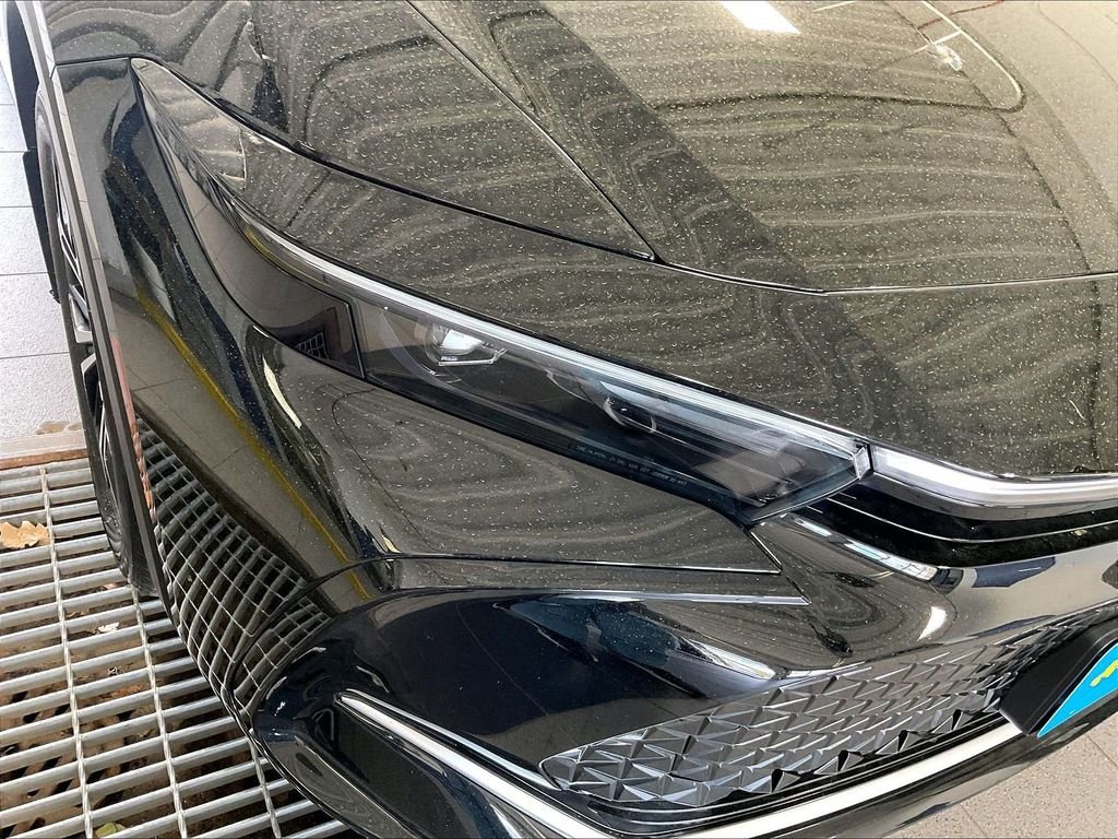 Used 2026 Black Toyota XLE image 31