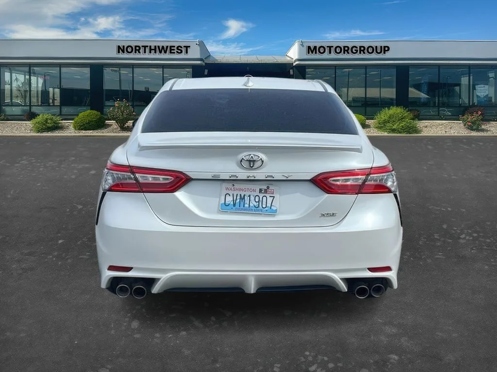 Used 2020 Wind Chill Pearl Toyota XSE image 6