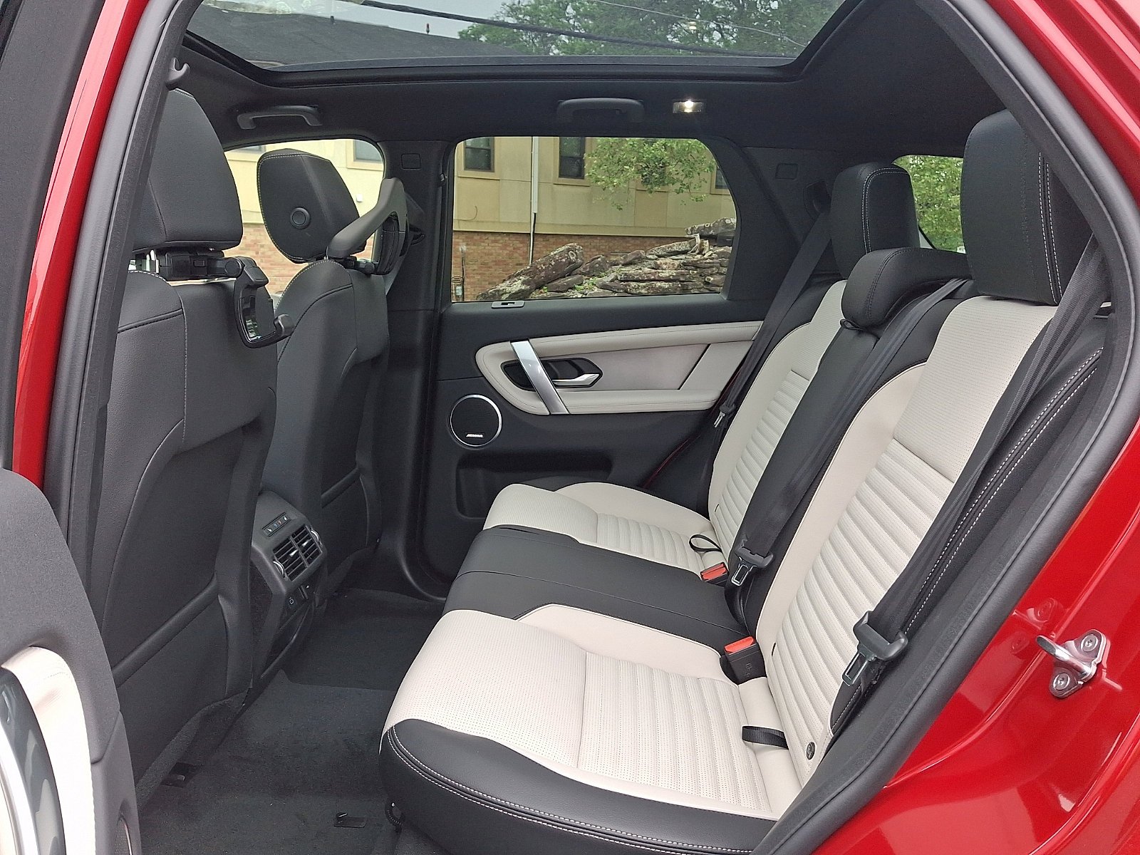 New 2026 Firenze Red Land Rover  image 8