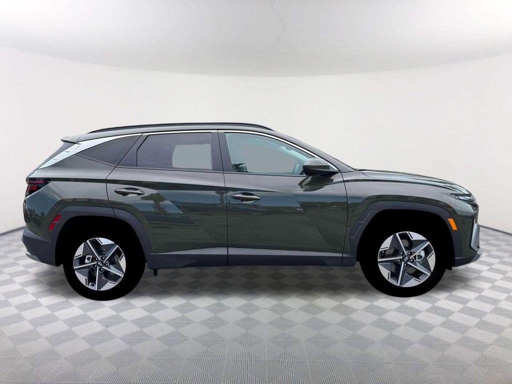 New 2026 Green Hyundai SEL AWD image 9