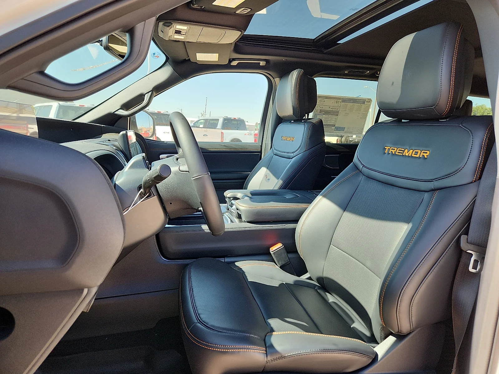 New 2027 Star White Metallic Tri-Coat Ford Tremor image 16