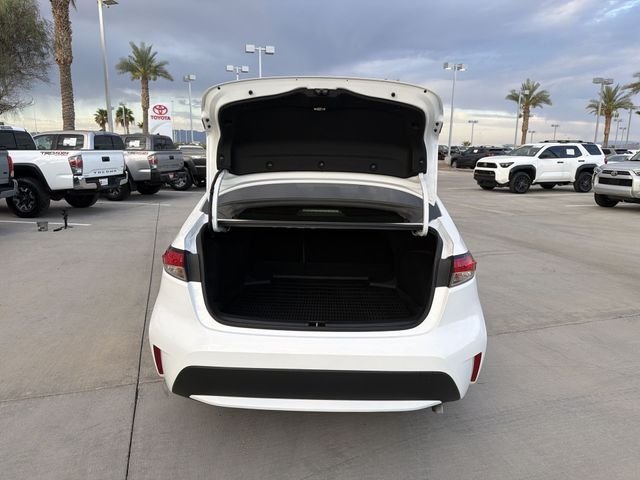 Certified Used 2022 White Toyota LE image 28